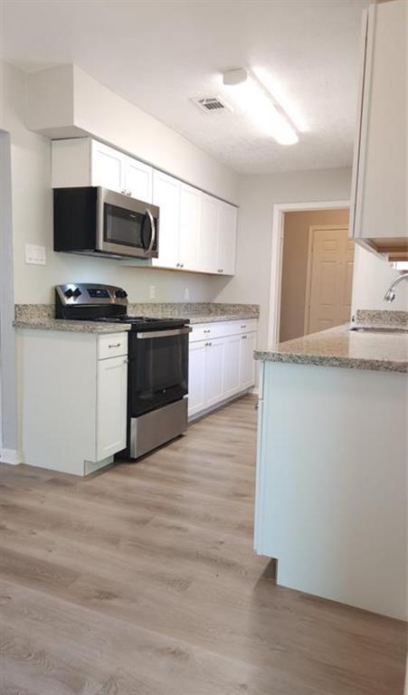Foto del edificio - 12939 Scott St