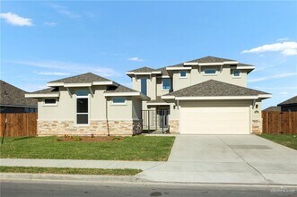 Building Photo - 26 Aqualina Wy