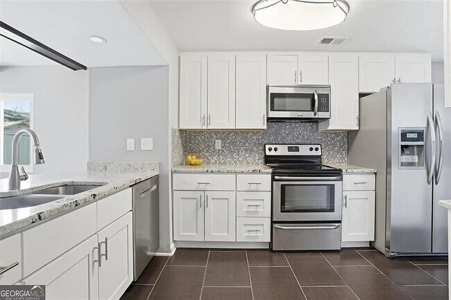 Foto del edificio - 334 Home Park Ave NW