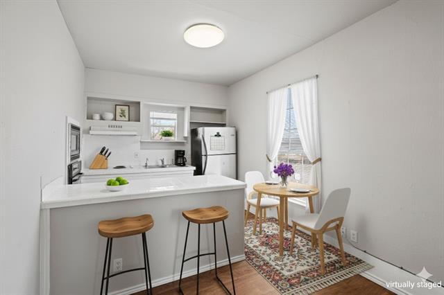 Foto del edificio - 909 W Chestnut St