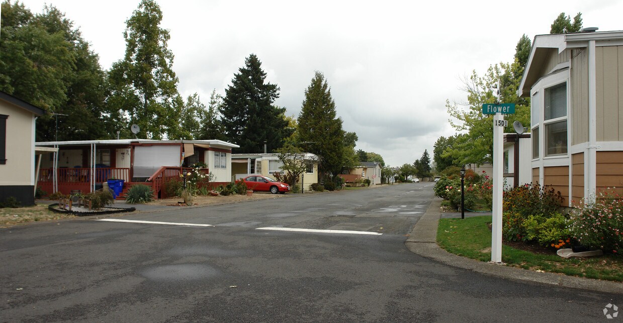 Building Photo - 1501 N Hayden Island Dr