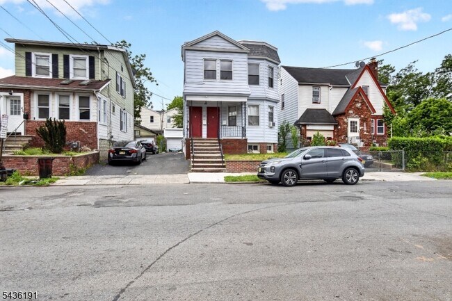Foto del edificio - 49 Welland Ave