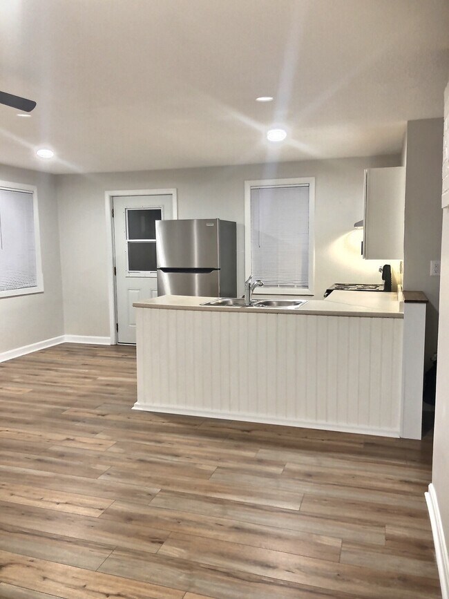 Foto del edificio - 66 N High St