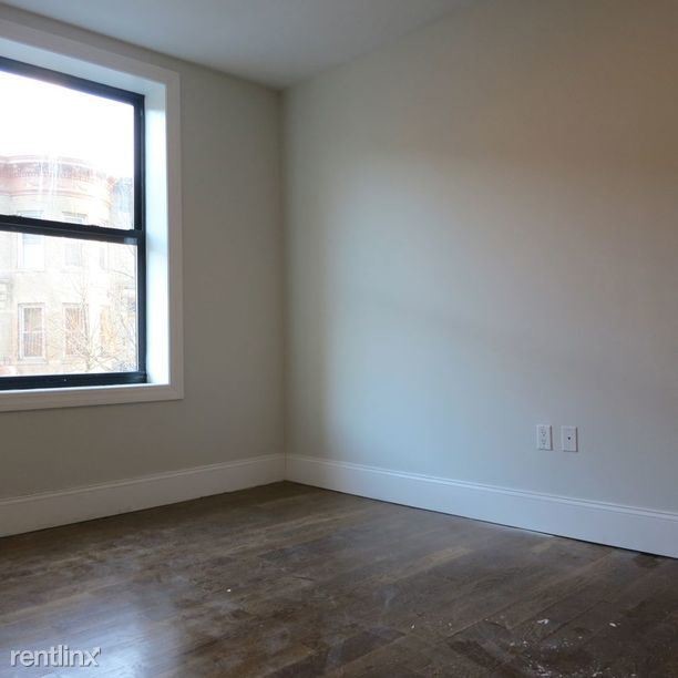 Building Photo - 1625 Putnam Ave