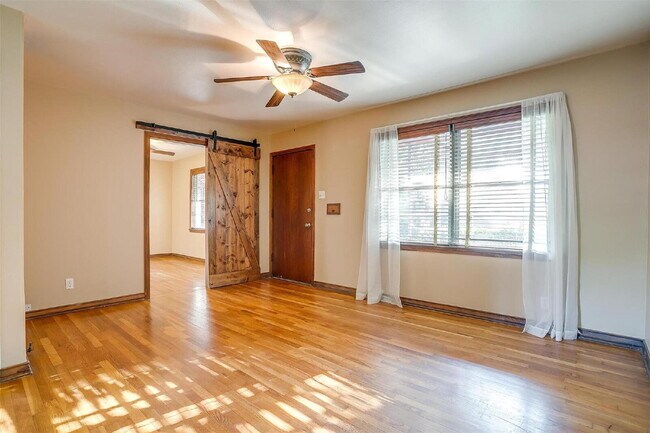 Foto del edificio - 2 Bedroom Apartment in Historic Monticello Neighborhood