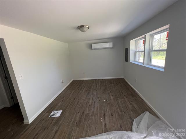 Foto del edificio - 2322 Shade Tree St
