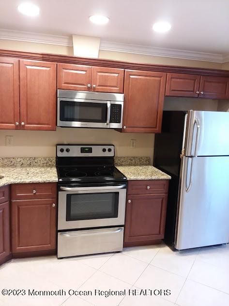 Primary Photo - 157B Concordia Cir