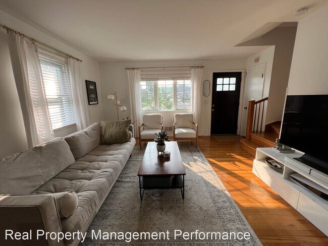 Foto del edificio - 3 br, 1.5 bath House - 1A Retford Avenue