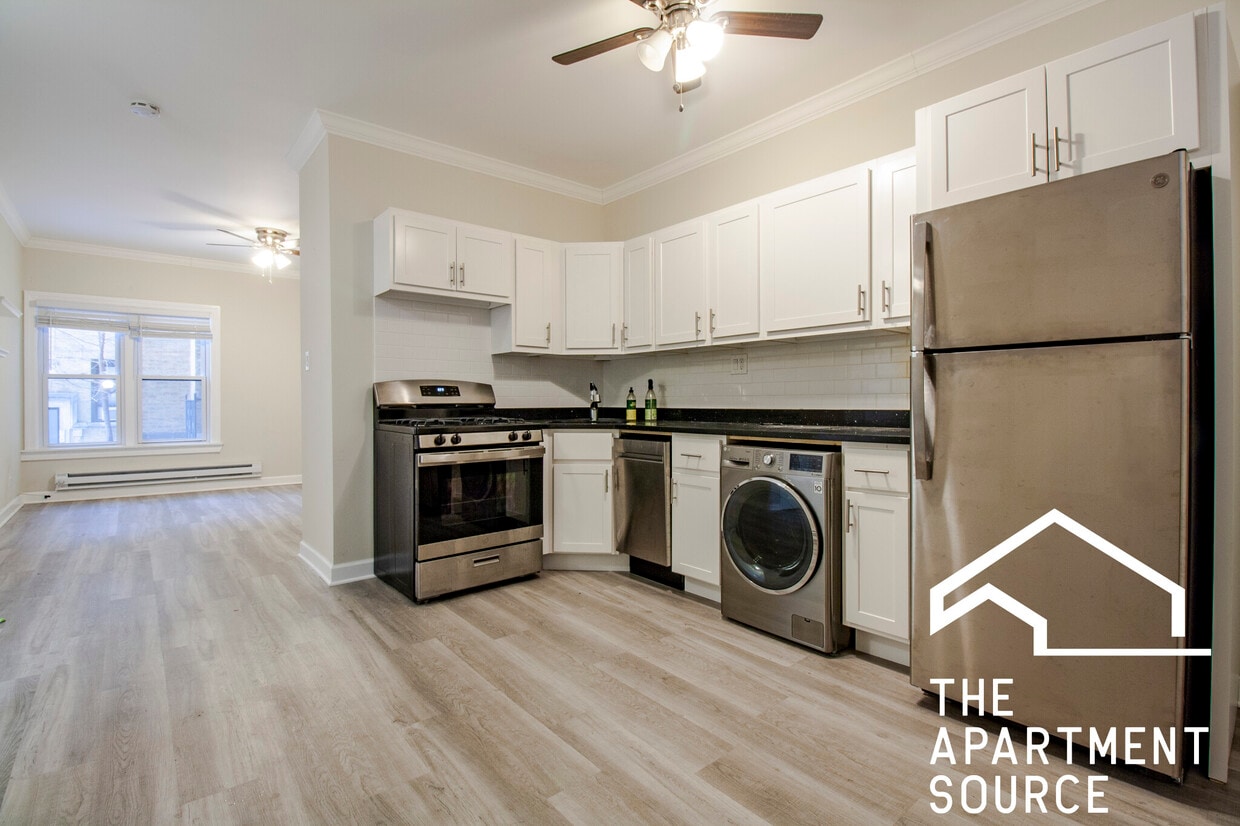 Foto principal - 726 W Roscoe St