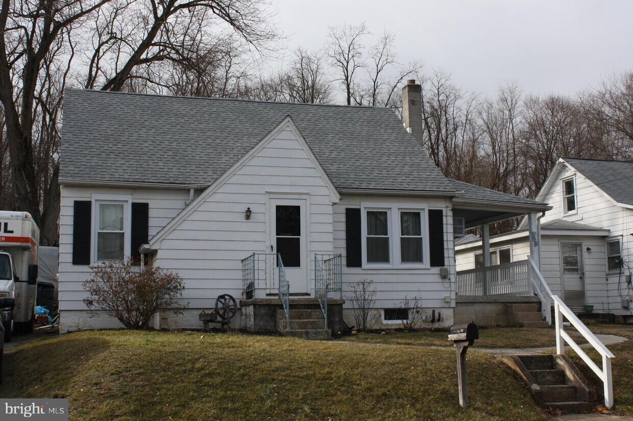 505 N Walnut St, Mount Holly Springs, PA 17065 House Rental in Mount