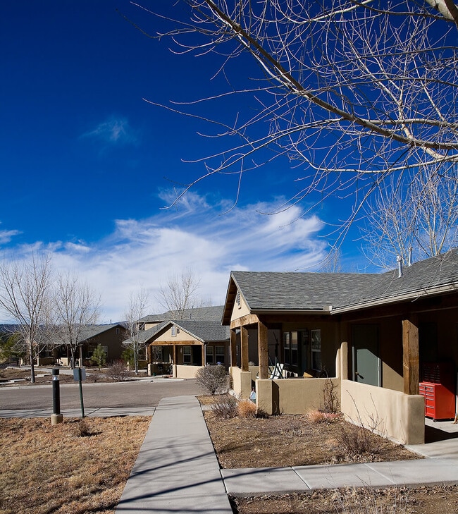 Foto del edificio - La Tierra 55+