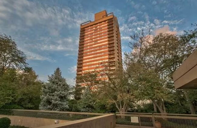 Building Photo - 2510 Grand Blvd