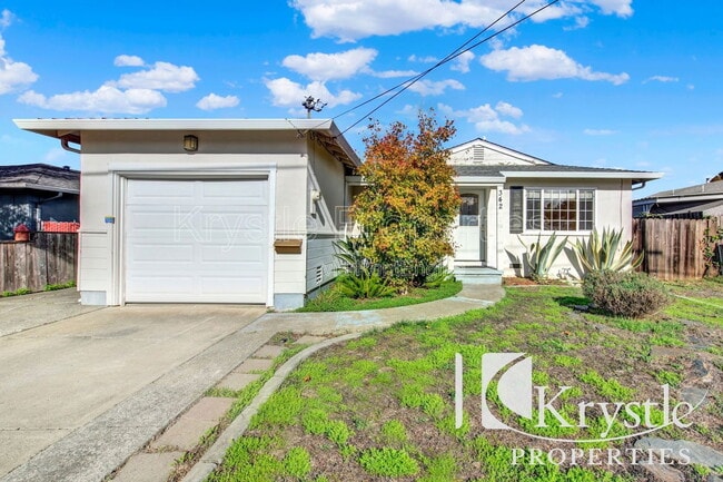 Building Photo - 342 Los Altos Pl