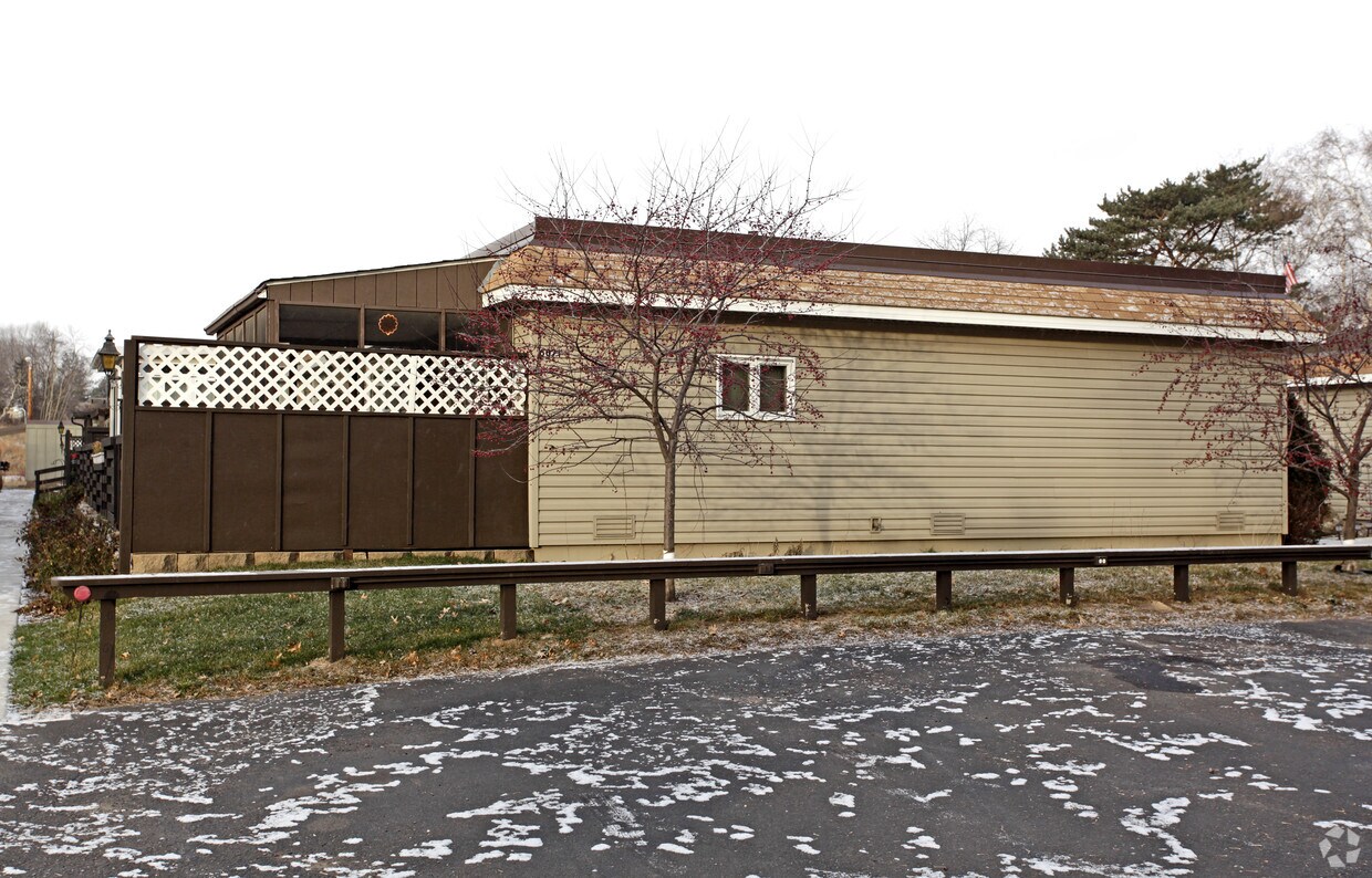 6081 Paris Ave N, Stillwater, MN 55082 Apartments in Stillwater, MN