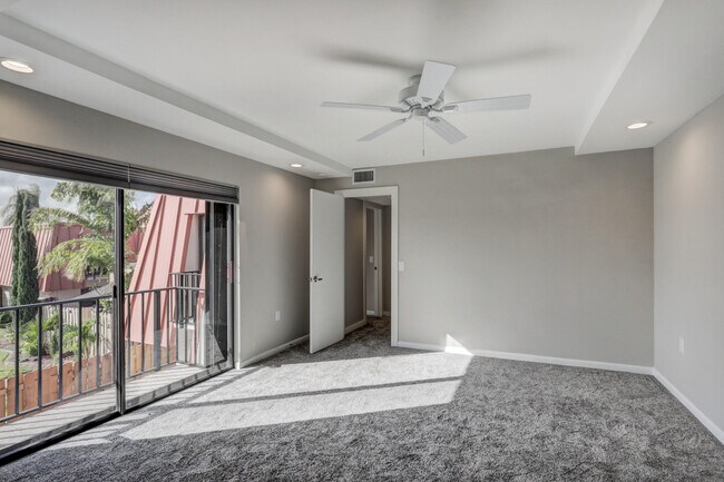Building Photo - 3201 Meridian Way S