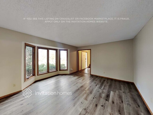 Foto del edificio - 12825 46th Ave N