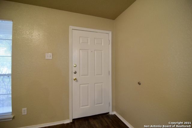 Foto del edificio - 9343 Rainbow Creek