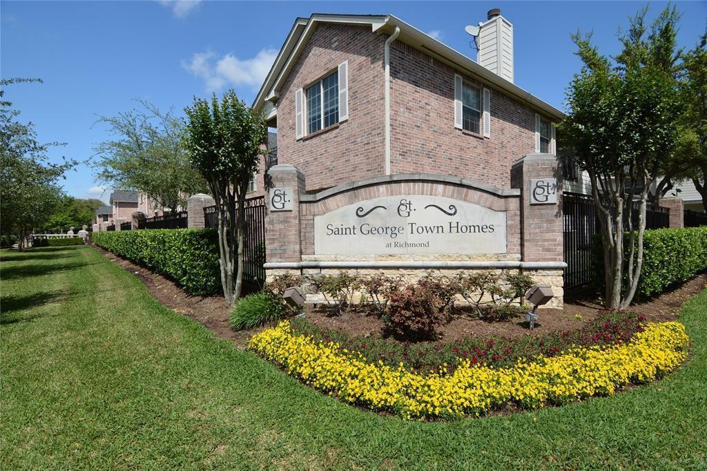 Foto principal - 2865 Westhollow Dr
