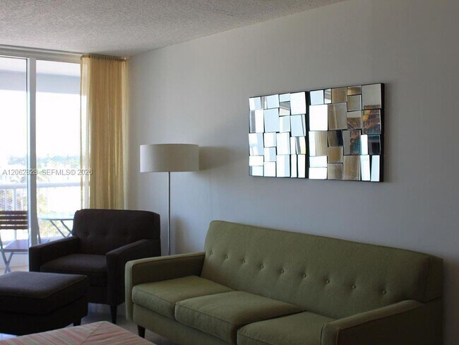 Building Photo - 9341 Collins Ave