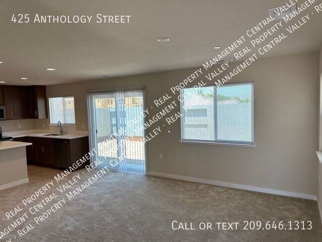 Building Photo - Brand New 3 Bedroom 2.5 Bathroom Home - Tu...