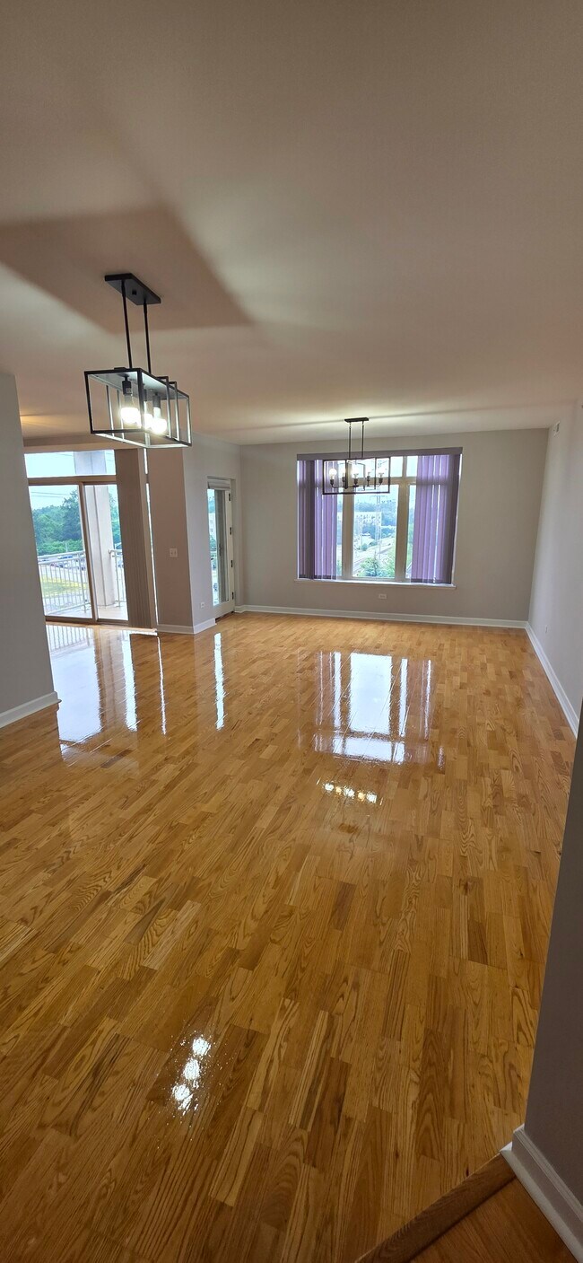 Foto del edificio - 8440 Callie Ave
