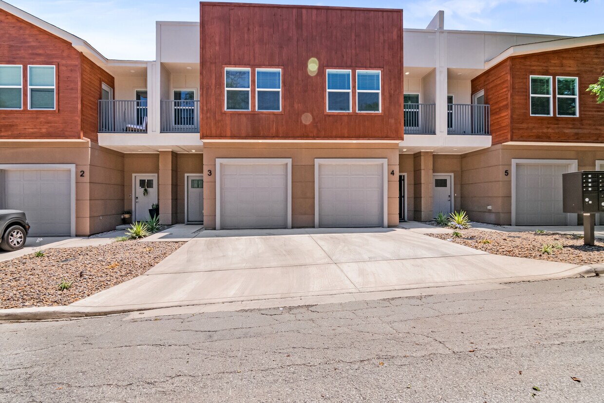Foto principal - 1002 Morningside Dr