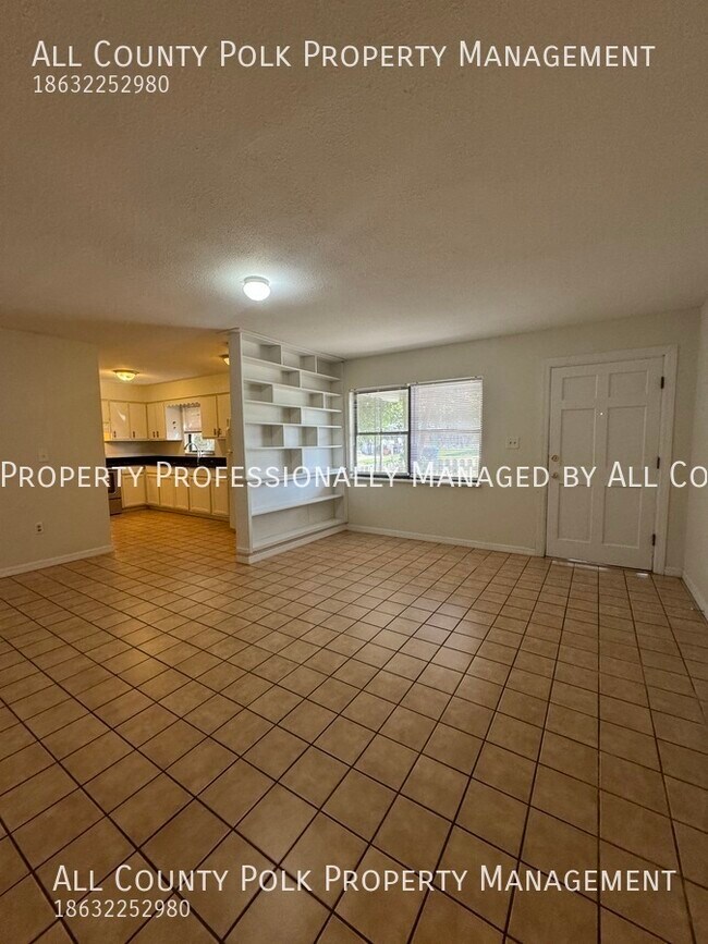 Foto del edificio - Fantastic 4 Bedroom Home in Frostproof!
