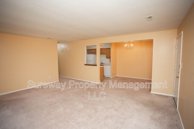 Foto del edificio - 115 Claire Ct