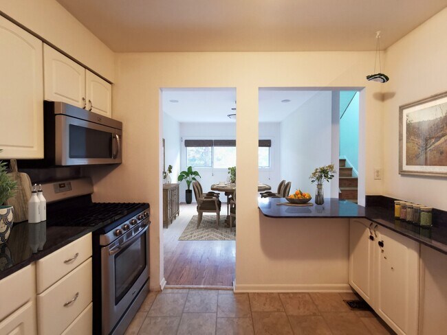 Foto del edificio - 729 W Waveland Ave