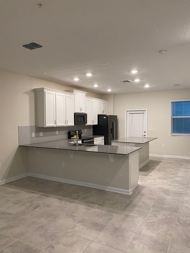 Building Photo - 3116 Aqua Virgo Loop