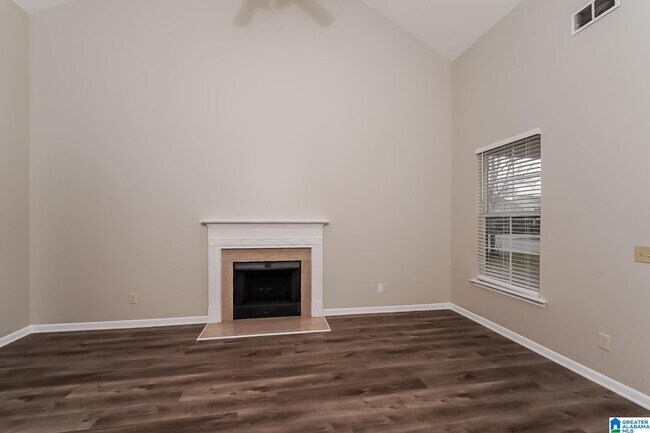 Building Photo - 230 Morning Mist Ln