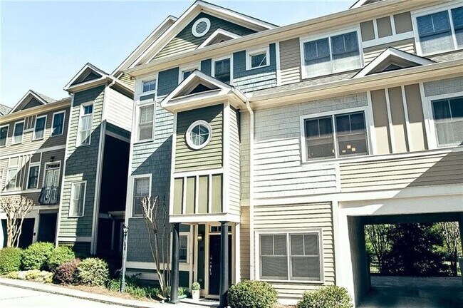 Foto del edificio - 556 Moreland Ave NE