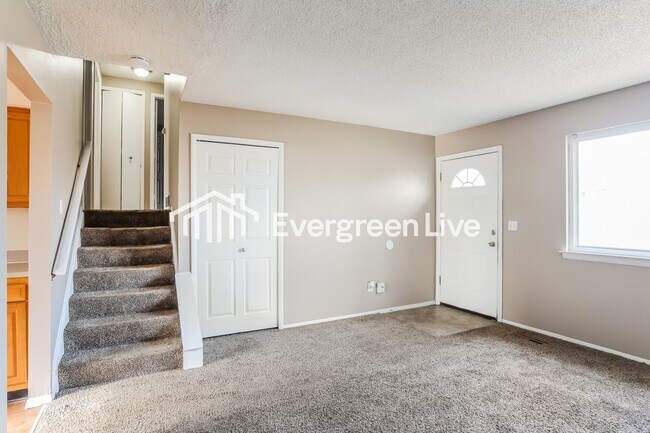 Building Photo - 5427 Carbondale Dr