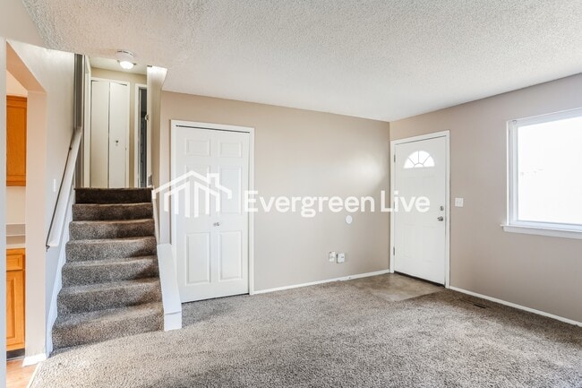 Foto del edificio - 5427 Carbondale Dr