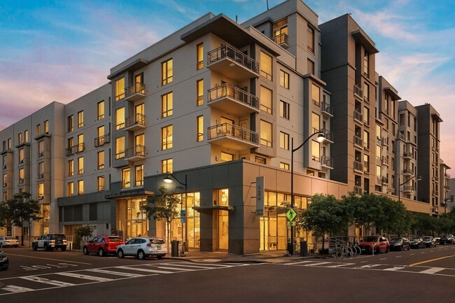Building Photo - 1201 4th St