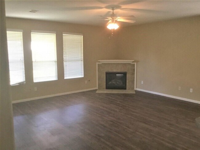 Building Photo - 22507 Spring Crossing Dr