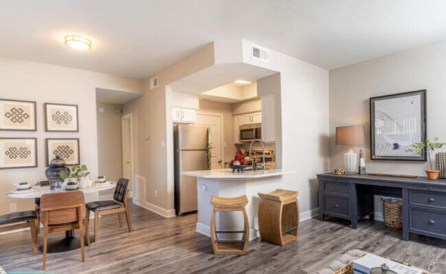 Building Photo - 1 bedroom in Webster TX 77598