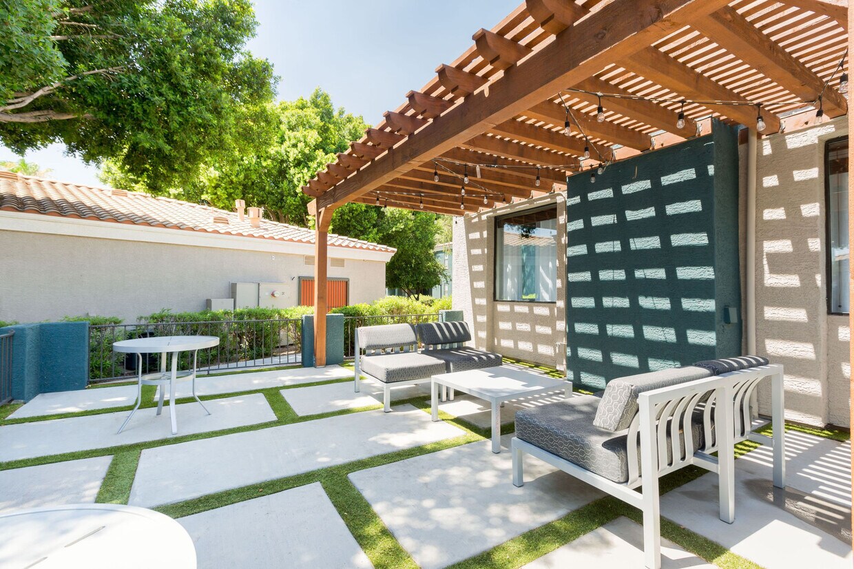 Morada West Apartments 6161 W McDowell Rd Phoenix, AZ