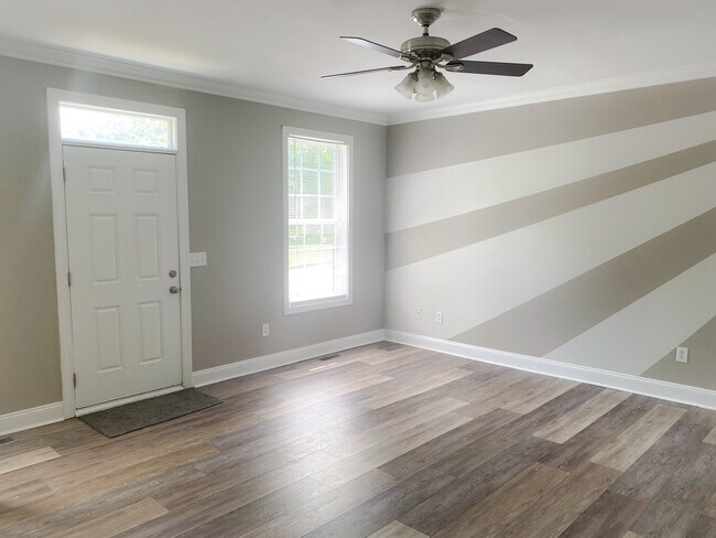 Foto del edificio - 1137 Unity Dr