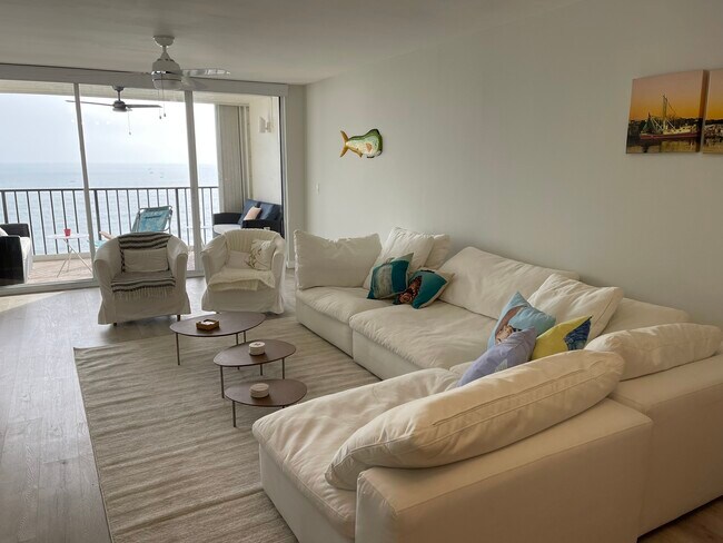 Building Photo - 3150 N Highway A1A