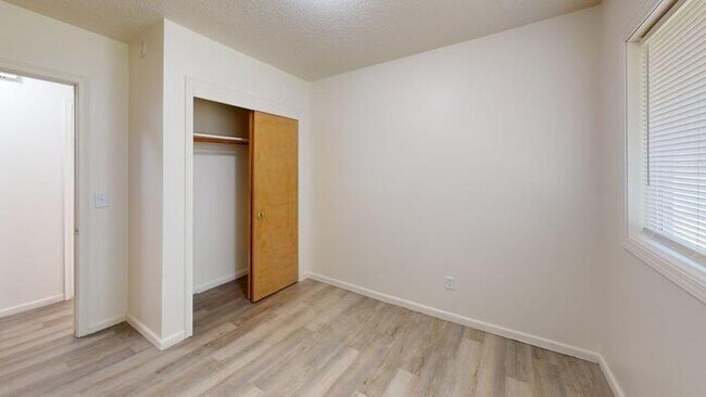 Foto del edificio - 106 Division St NW