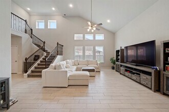 Building Photo - 2277 Forest Chestnut Dr