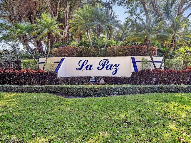 Foto del edificio - 7520 La Paz Blvd