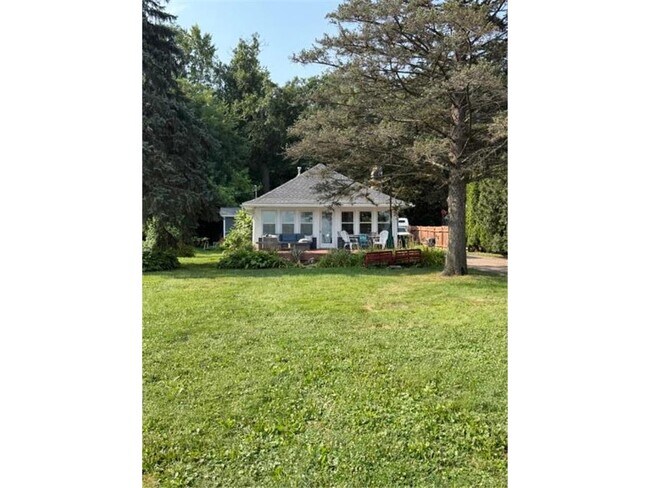 Foto del edificio - 3407 Crystal Bay Rd