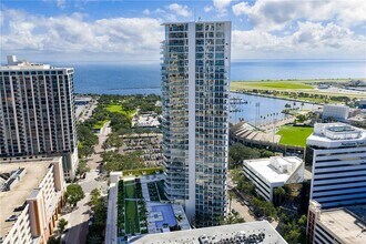 Building Photo - 145 2nd Ave S