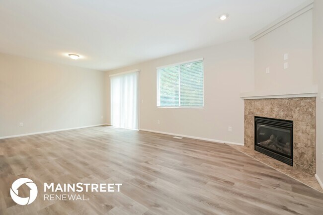 Building Photo - 8117 207th St E