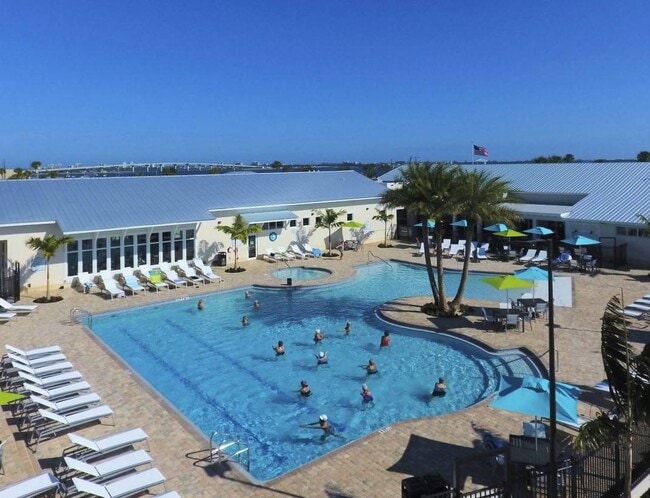 Building Photo - 209 NE Coastal Dr