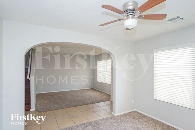 Foto del edificio - 5333 N Carlsbad Heights St