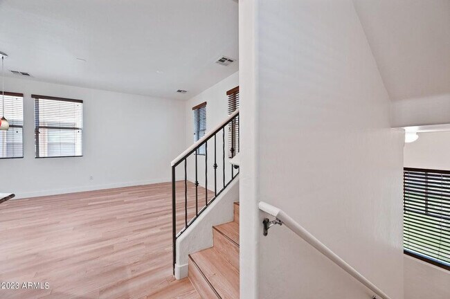 Foto del edificio - 968 W Aspen Way