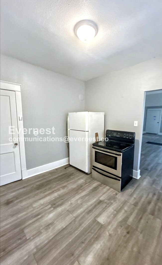 Foto del edificio - 1624 Pike Ave